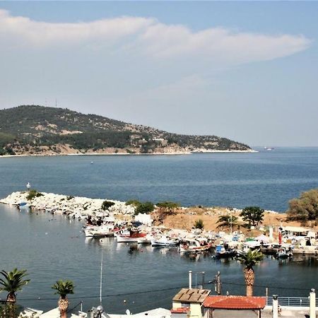 Port View Suites 2 Kavala Exterior foto